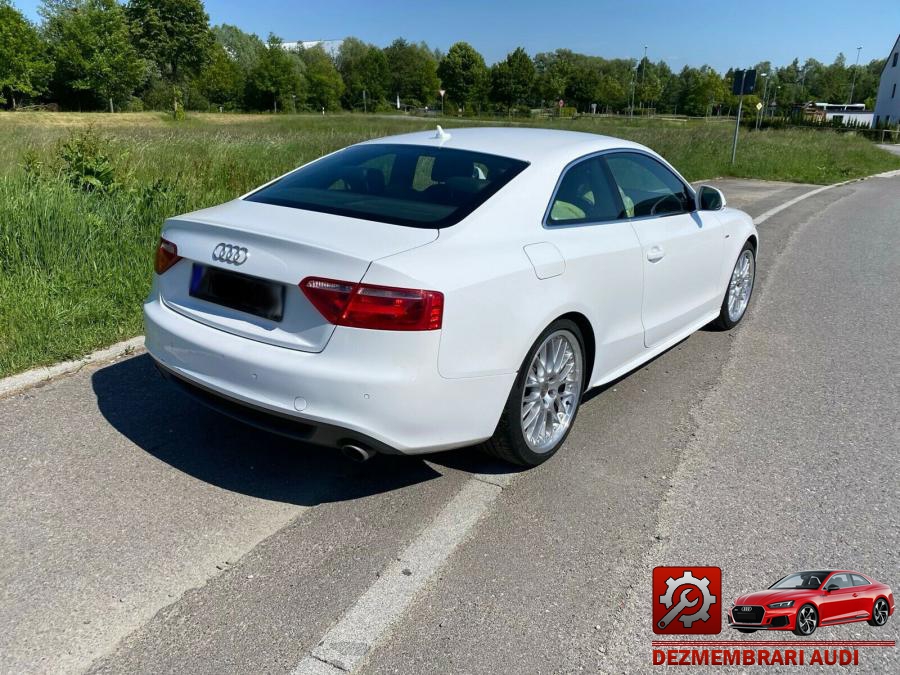 Aripa spate audi a5 2011