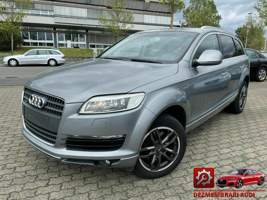 Aripa spate audi q7 2009