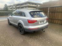 Bara spate audi q7 2011